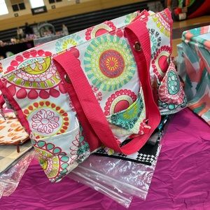 Thirty one-Zip top organizing utility tote